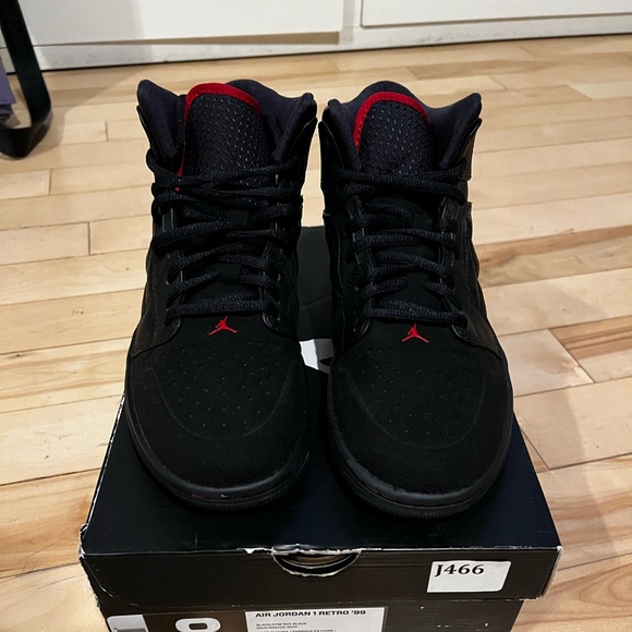 Air Jordan 1 Retro 99 - Picture 1 of 6